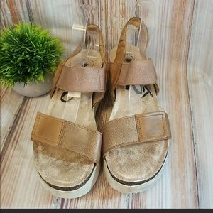 OTBT Nova Wedge Sandals sz 10
